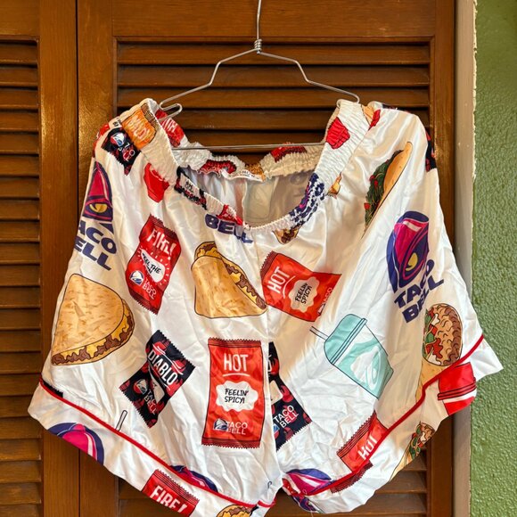 Taco Bell Pajama PJ Set Short Sleeve Shirt and Shorts NWT Size M - Picture 4 of 6